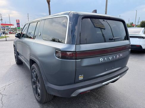 Used 2023 Rivian R1S Adventure AWD/4WD image 7