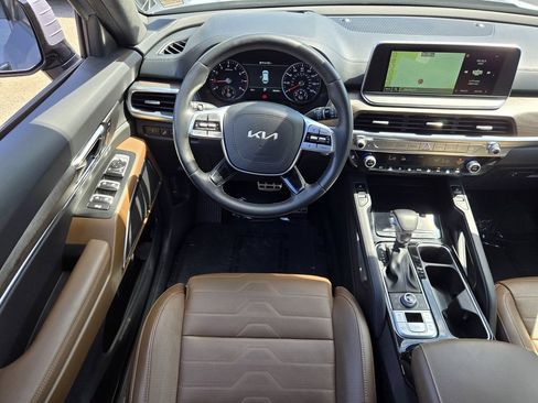 Used 2022 Kia Telluride SX w/ SX Prestige Package AWD/4WD image 13