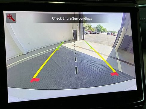 Used 2022 Jeep Grand Cherokee L Limited AWD/4WD image 11