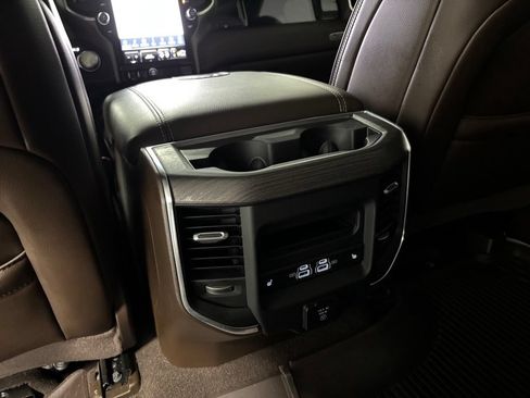 Used 2025 RAM 1500 Laramie AWD/4WD image 47