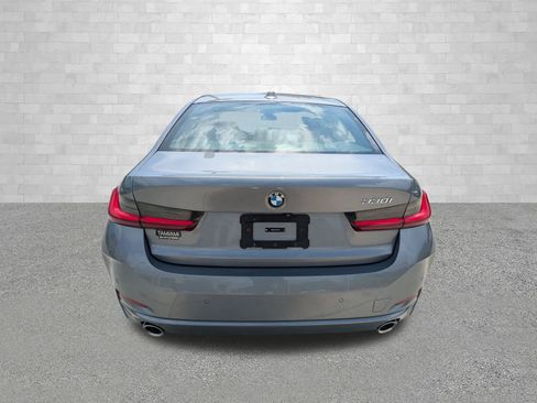 Used 2023 BMW 330i Sedan w/ Driving Assistance Package RWD image 3