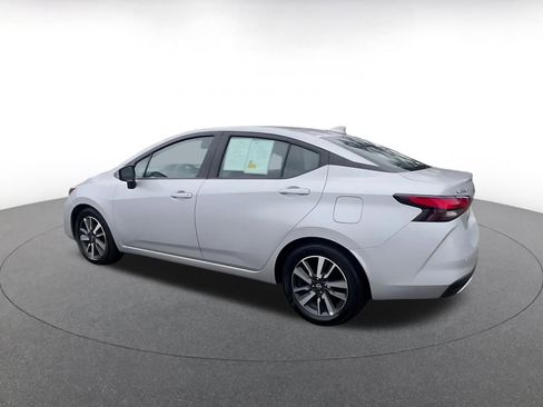 Used 2025 Nissan Versa SV FWD image 11