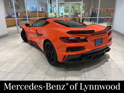 Used 2025 Chevrolet Corvette Z06 w/ Stealth Interior Trim Package RWD image 7