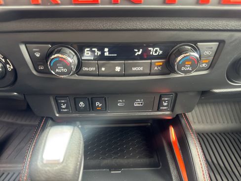 Used 2026 Nissan Frontier 4x4 Crew Cab image 20