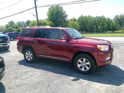 Used 2013 Toyota 4Runner SR5 w/ Convenience Pkg AWD/4WD image 9