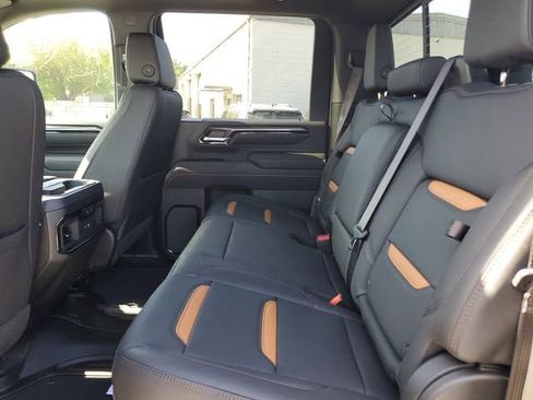 New 2026 GMC Sierra 2500 AT4 image 12