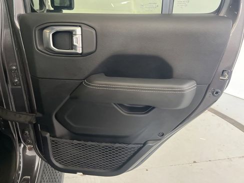 Used 2021 Jeep Wrangler Unlimited Sahara AWD/4WD image 28