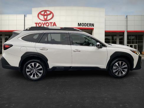 Used 2025 Subaru Outback Touring image 6