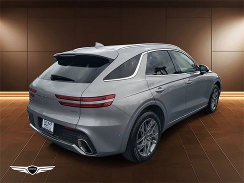 Used 2023 Genesis GV70 2.5T w/ Advanced Package image 6