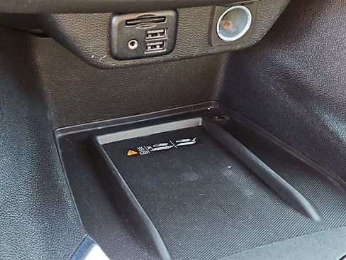 Certified 2023 Chevrolet Traverse LT w/ LT Premium Package image 25