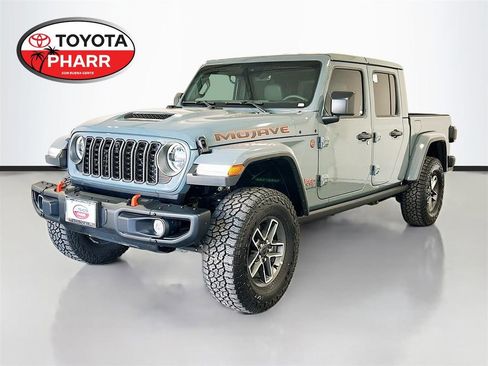 Used 2025 Jeep Gladiator Mojave image 1