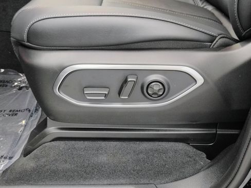 New 2026 Jeep Grand Wagoneer Limited AWD/4WD image 22