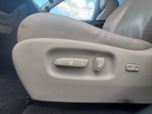 Used 2012 Lexus RX 450h AWD image 15