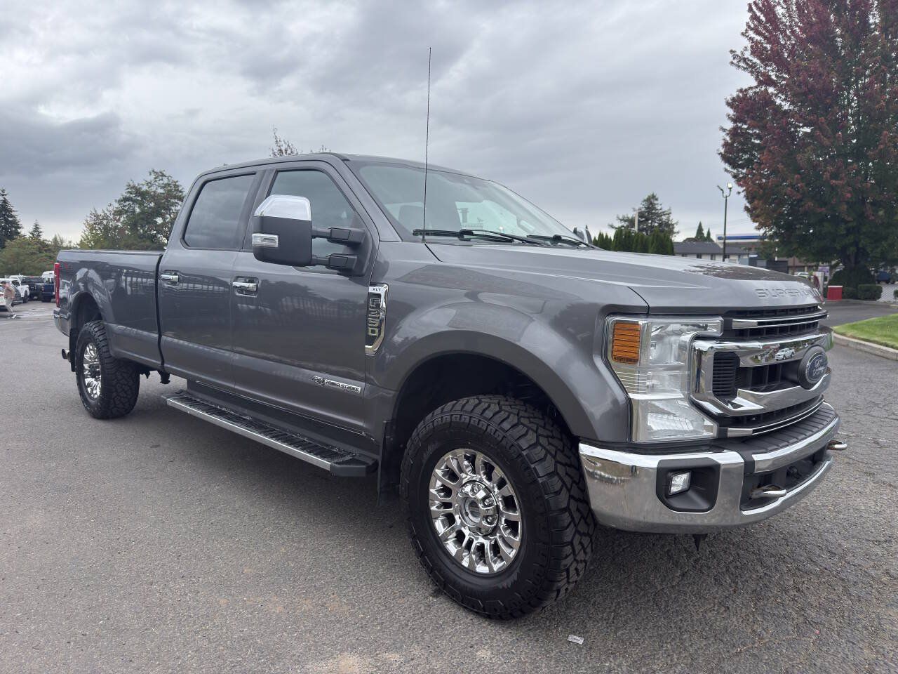 Used 2021 Ford F350 XLT w/ XLT Premium Package AWD/4WD image 6