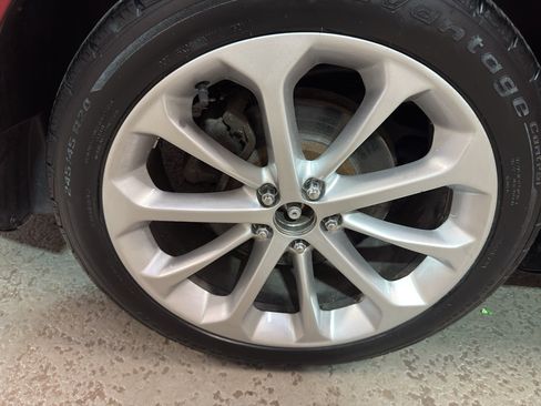 Used 2018 Ford Taurus Limited AWD/4WD image 35