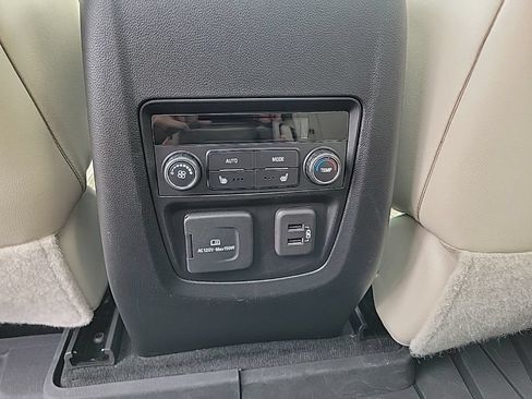 Used 2023 Buick Enclave Premium w/ Experience Buick Package AWD/4WD image 11