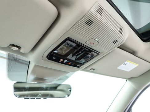 New 2026 Volkswagen Atlas SE image 26