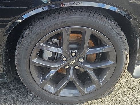 Used 2022 Dodge Challenger R/T w/ Blacktop Package image 10