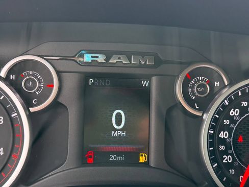 New 2026 RAM 2500 Big Horn AWD/4WD image 16