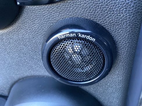 Used 2021 MINI Cooper S w/ Premium Package image 30