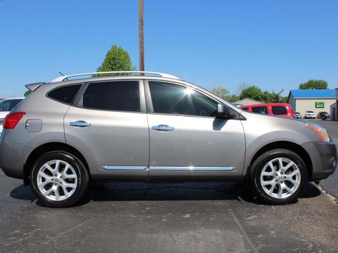 Used 2013 Nissan Rogue SL FWD image 3