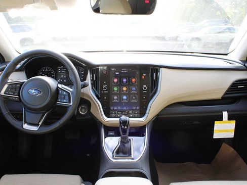 Used 2025 Subaru Outback Premium image 22