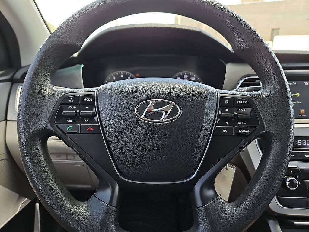 Used 2017 Hyundai Sonata SE FWD image 30