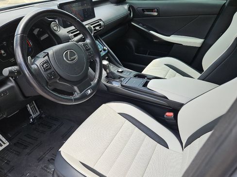 Used 2022 Lexus IS 350 F Sport w/ Navigation Package RWD image 9
