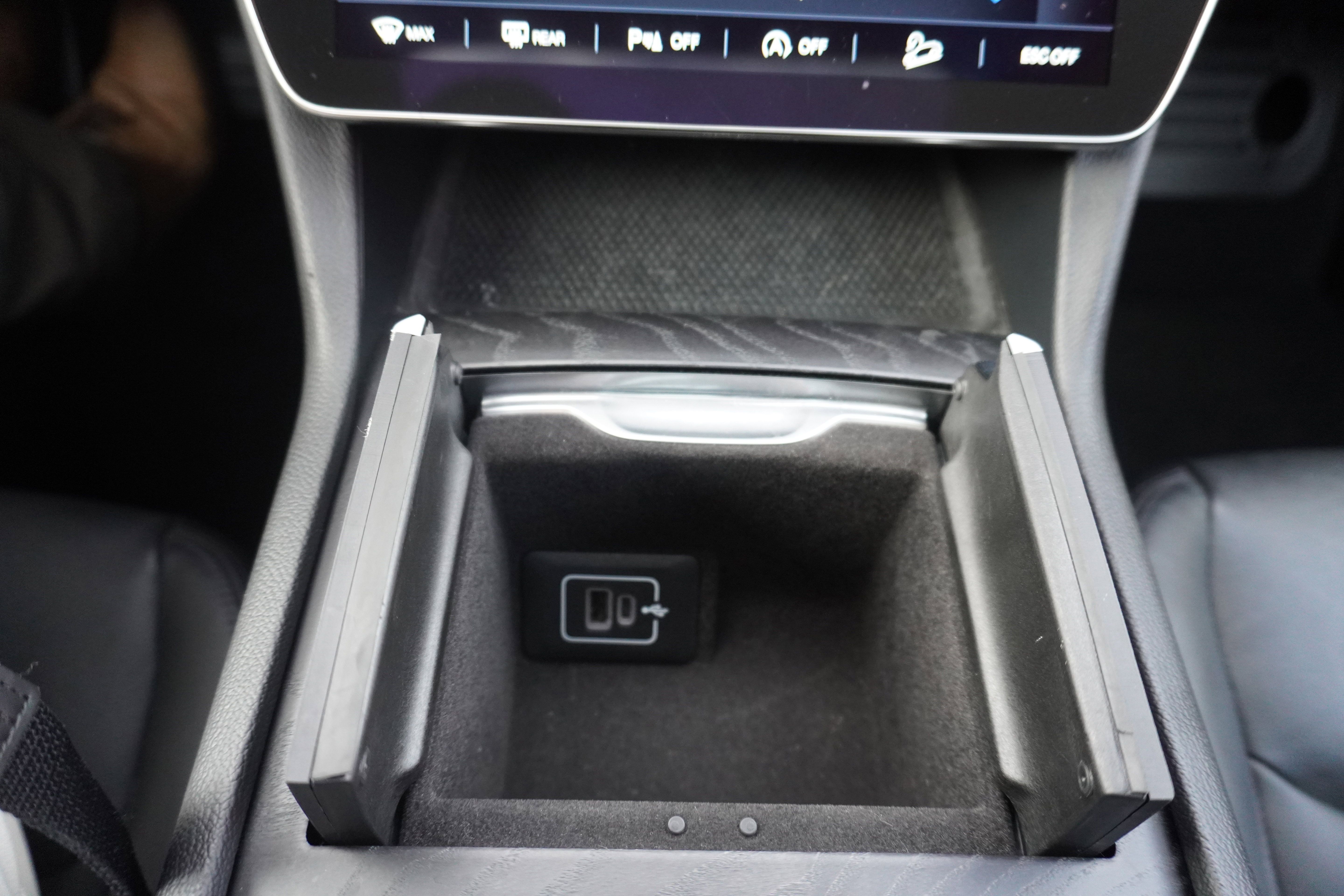 Used 2023 Maserati Grecale Modena AWD/4WD image 29