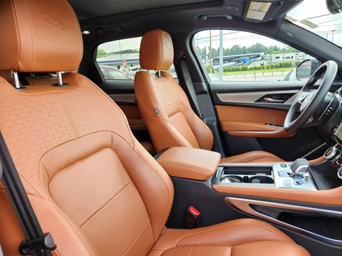 Certified 2026 Jaguar F-PACE R-Dynamic S AWD/4WD image 16