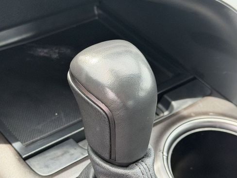 Used 2024 Toyota Camry SE FWD image 21