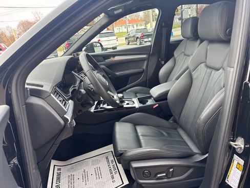 Used 2024 Audi Q5 2.0T Premium Plus w/ Premium Plus Package image 13