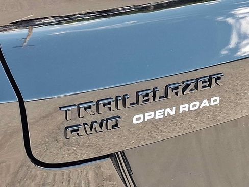 Used 2023 Chevrolet TrailBlazer RS w/ Sun and Liftgate Package AWD/4WD image 31