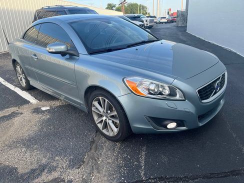 Used 2013 Volvo C70 T5 w/ Climate Pkg FWD image 4