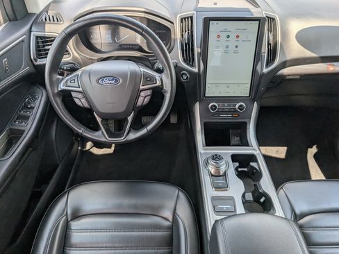 Used 2024 Ford Edge SEL AWD/4WD image 6
