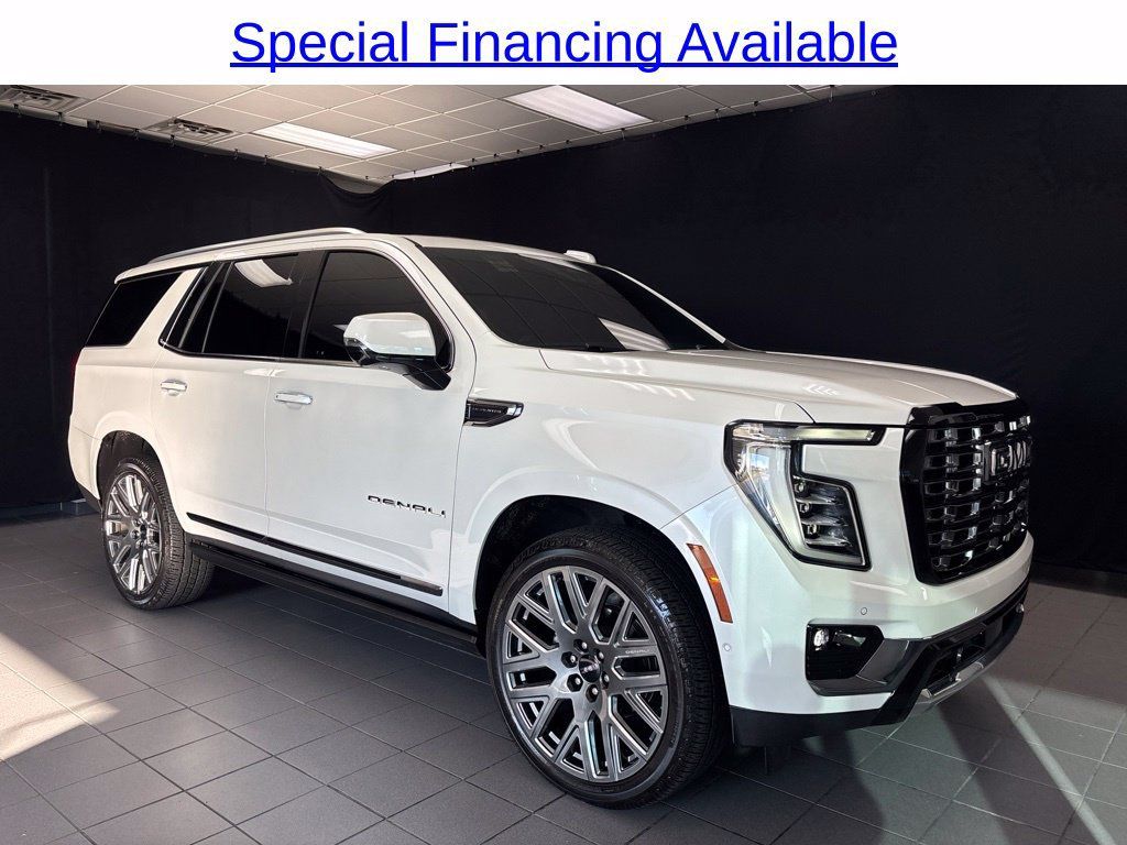 Used 2025 GMC Yukon Denali Ultimate w/ LPO, Floor Liner Package AWD/4WD image 1