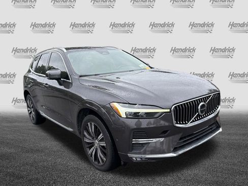 Used 2023 Volvo XC60 B5 Ultimate w/ Protection Package Premier FWD image 2