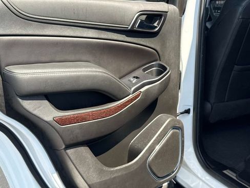 Used 2019 GMC Yukon SLT AWD/4WD image 11