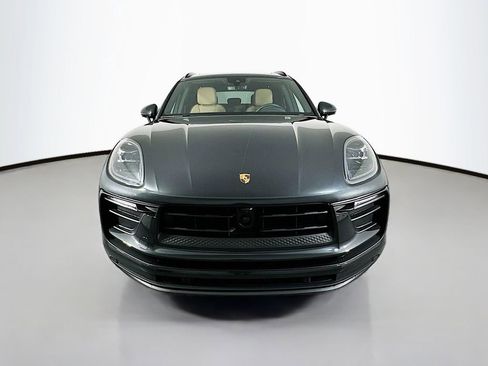 Used 2025 Porsche Macan image 6