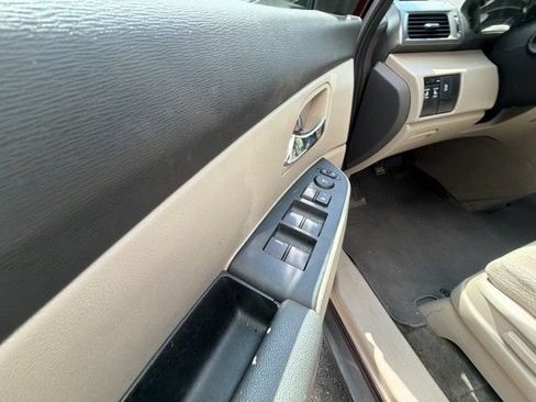 Used 2015 Honda Odyssey EX image 16