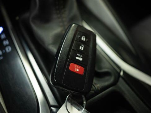 Used 2021 Toyota Corolla SE w/ Carpet Mat Package (TMS) FWD image 22