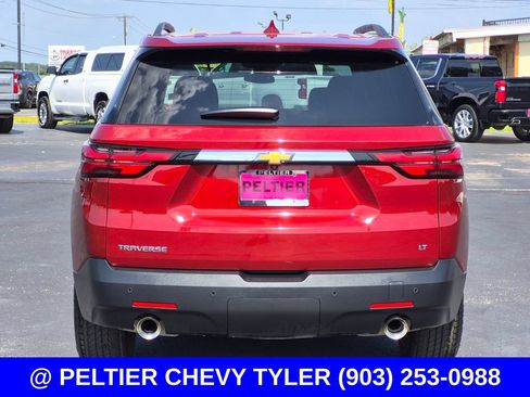 Used 2023 Chevrolet Traverse LT FWD image 5