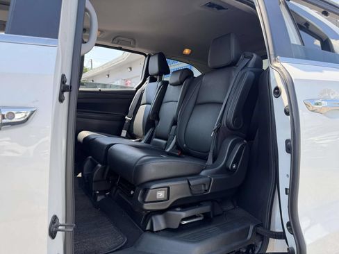 Used 2023 Honda Odyssey EX-L image 18