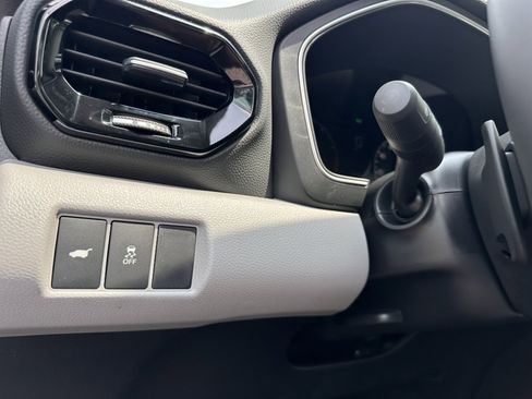 New 2025 Honda Pilot Touring image 37