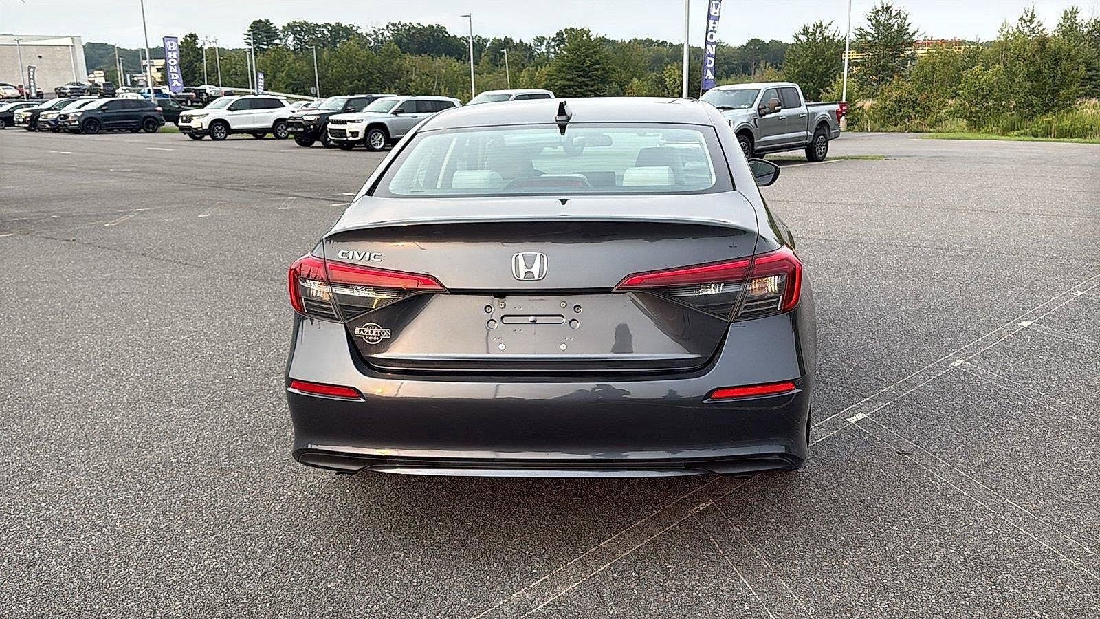 Used 2024 Honda Civic EX image 7