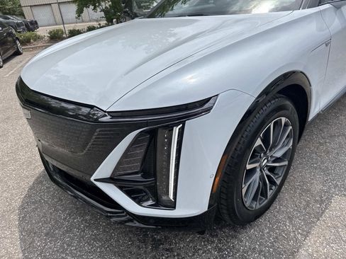 New 2026 Cadillac Lyriq Sport RWD image 9