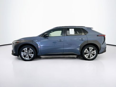 Used 2023 Subaru Solterra AWD image 4