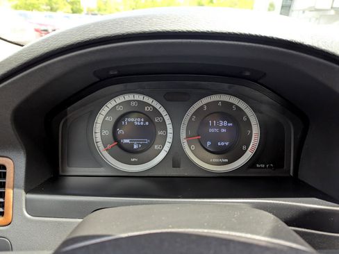 Used 2010 Volvo XC70 3.2 image 18