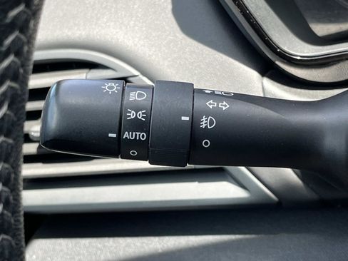 Used 2024 Subaru Outback Premium AWD/4WD image 40