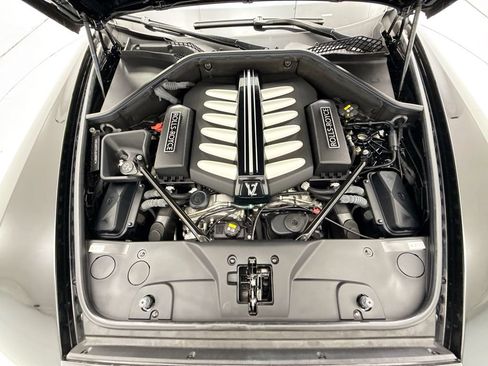 Used 2016 Rolls-Royce Wraith RWD image 26